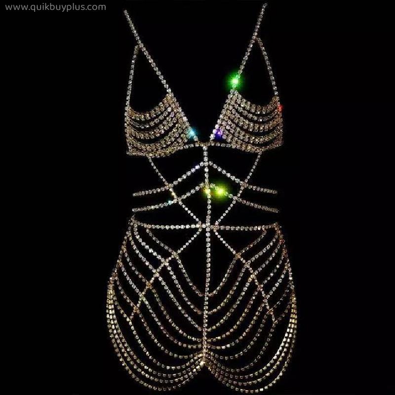 2021 Luxury Fashion Golden Tassel Big Heart Bra Chains Ladies Sexy Rhinestone Festival Lingerie Bralette Dress Jewelry Bikinis