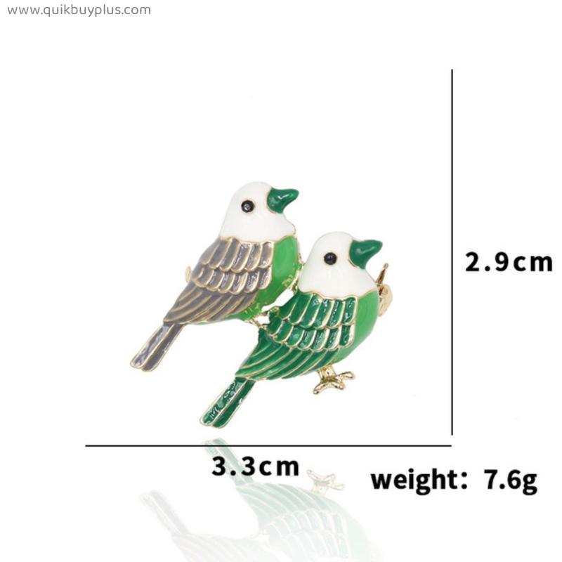 2022 New Original Dripping Oil Alloy Peacock Brooch Animal Brooches Creative Corsage Fashion All-match Male and Female Badges