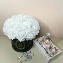 20PCS/lot 8cm Artificial Flowers PE Foam Rose Fake Flowers Head for Home Wedding Flower Bride Bouquet Decoration Valentine Gift