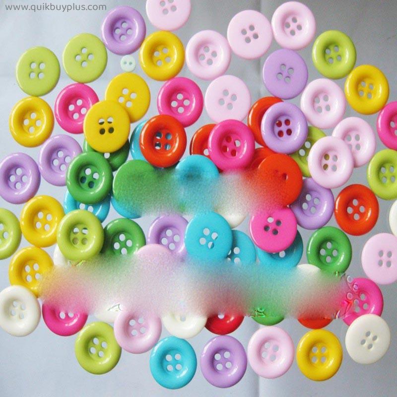 50Ppcs/lot18mm mix Fashion Polyester Resin Button 4-holes Round Buttons Mixed Color Garment sewing Accessory scrapbooking