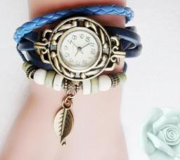 Bracelet watch female students children leaf pendant quartz watch manufacturer restoring ancient ways
