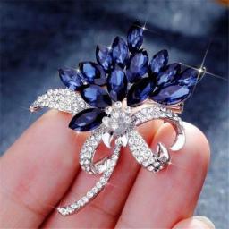 Brooch Rhinestone Flower Brooches For Women Large Brooch Pin Simple Fashion Jewelry Wedding Pin Corsage Accessories
