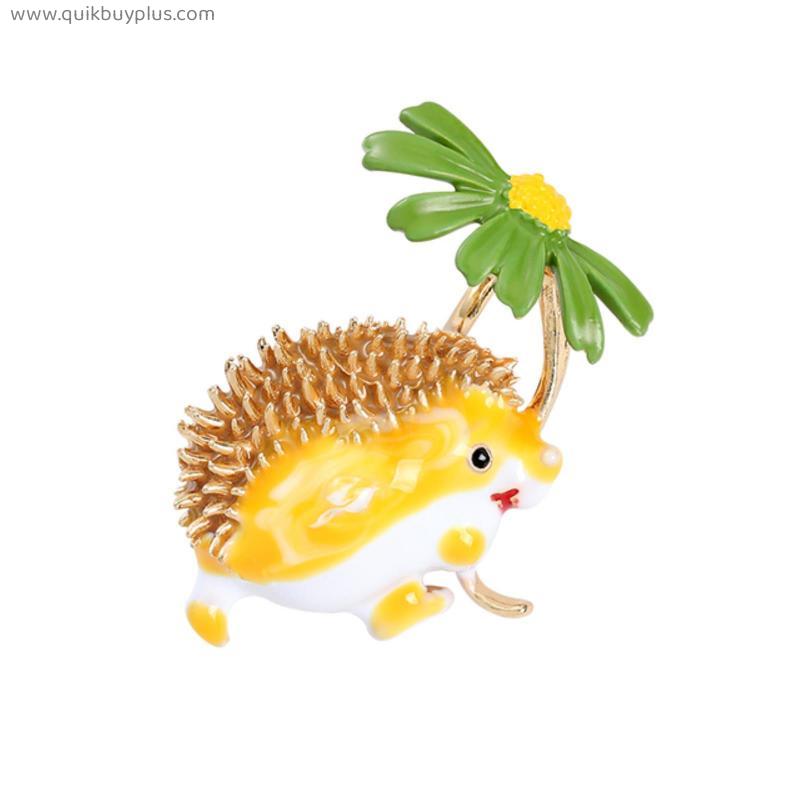 Daisy Hedgehog Enamel Pin Cute Animal Brooches Lovely Cartoon Badge Design Metal Lapel Pin Jewelry Gift