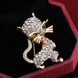 Fashion Jewelry High Quality Vintage Gold Brooch Pins Crystals Imitation Pearl Flower Brooch Wedding Accessories