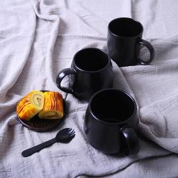 Large Capacity Ceramic Coffee Mug with Lid Black Porcelain Coffee Mugs and Cups Milk Tea Cup Ceramic Mug with Spoon