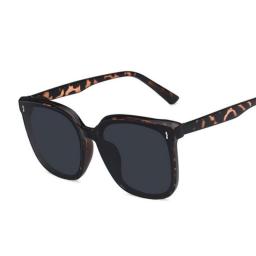 New Oversized Sunglasses Ladies Luxury Brand Outdoor Travel Sunglasses Mens Fashion Retro Mirror Black Square