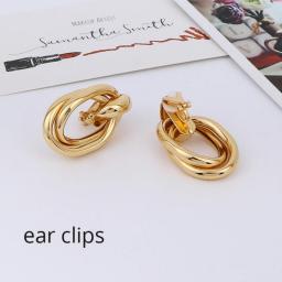 Shiny Golden Oval Shape Clip Earrings No Pierced for Women Punk Geometric Vintage Maxi Ear Clips Wedding Party Bohemian Jewelry