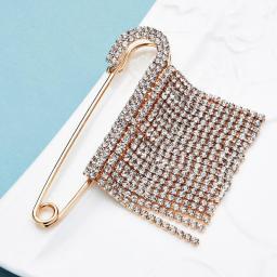 Wuli&baby Sparkling Rhinestone Tassel Brooch Pins For Women 2-color Sweater Suits Brooches Fashion Jewelry Gifts