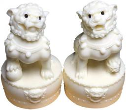 aasdf A Pair of Peking Lions Pair Dog Statues Fu Foo, Ivory Walnut Guardian, Chinese Feng Shui Decorations, For Home and Office, Attract Wealth and Good Luck